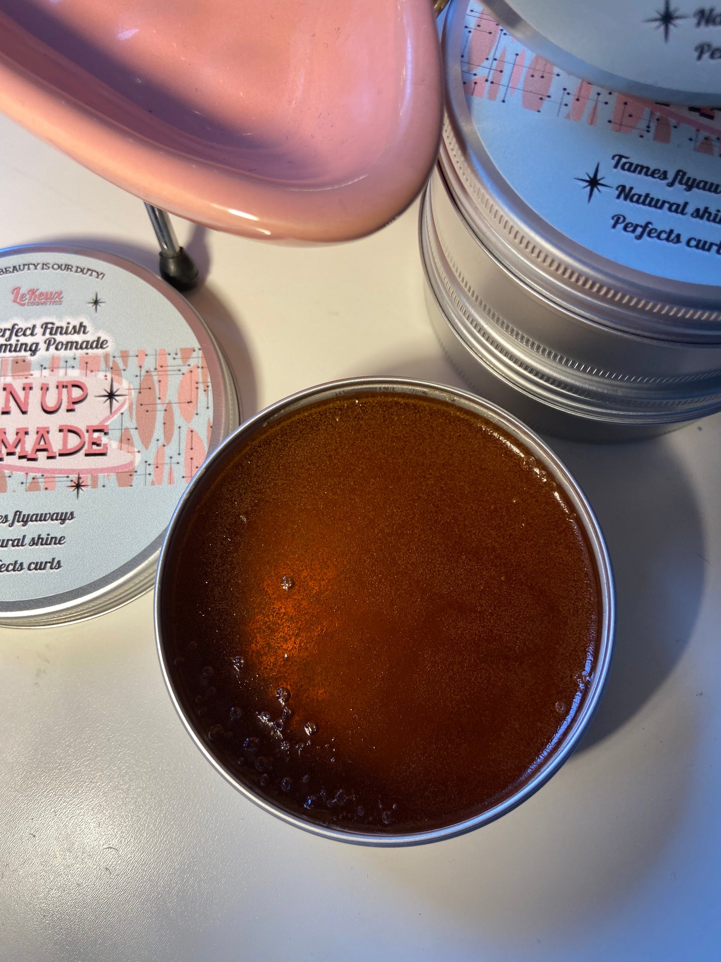 Pin Up Pomade (For Smoothing & Finishing Hair)
