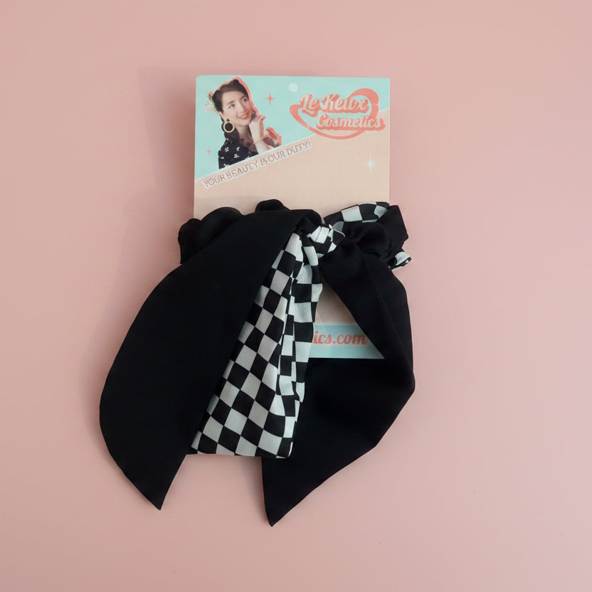 Racer girl scrunchie