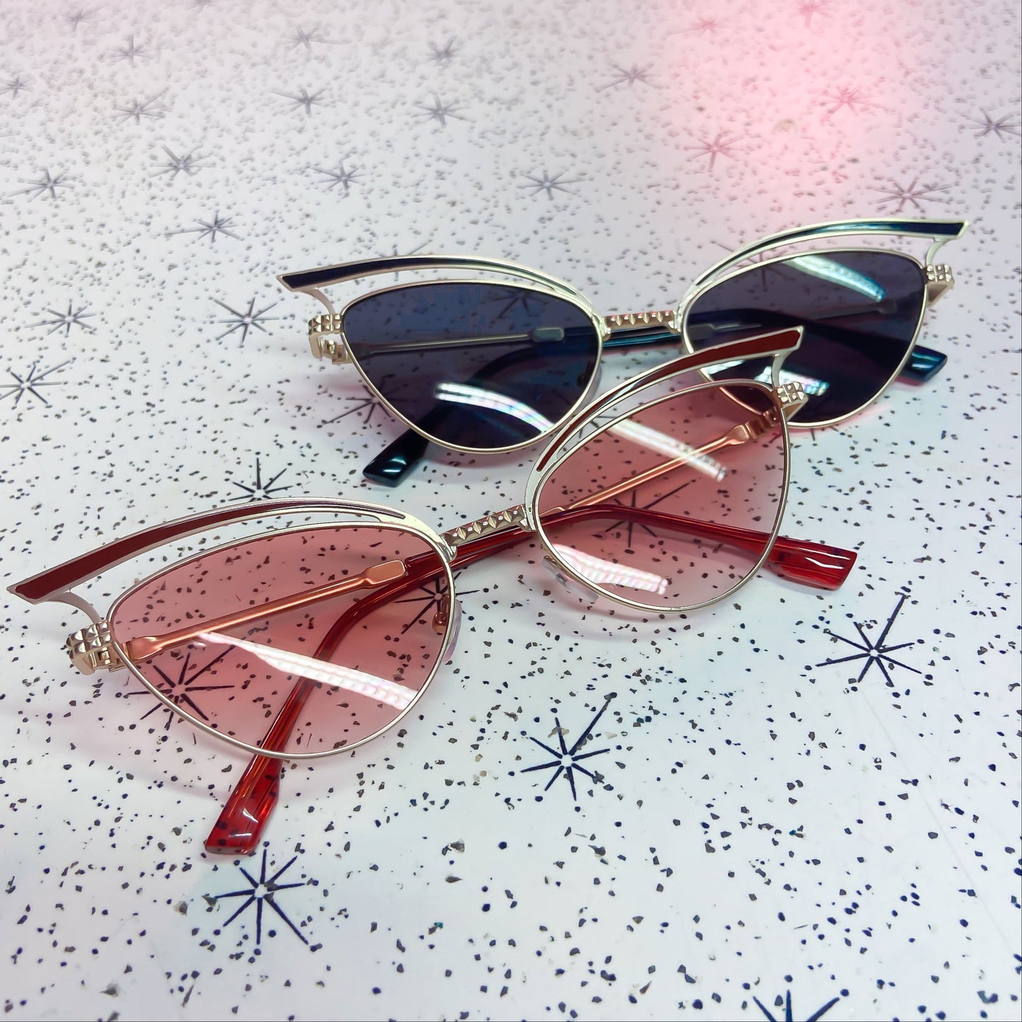 Metal Frame Pin Up Cateye Sunglasses