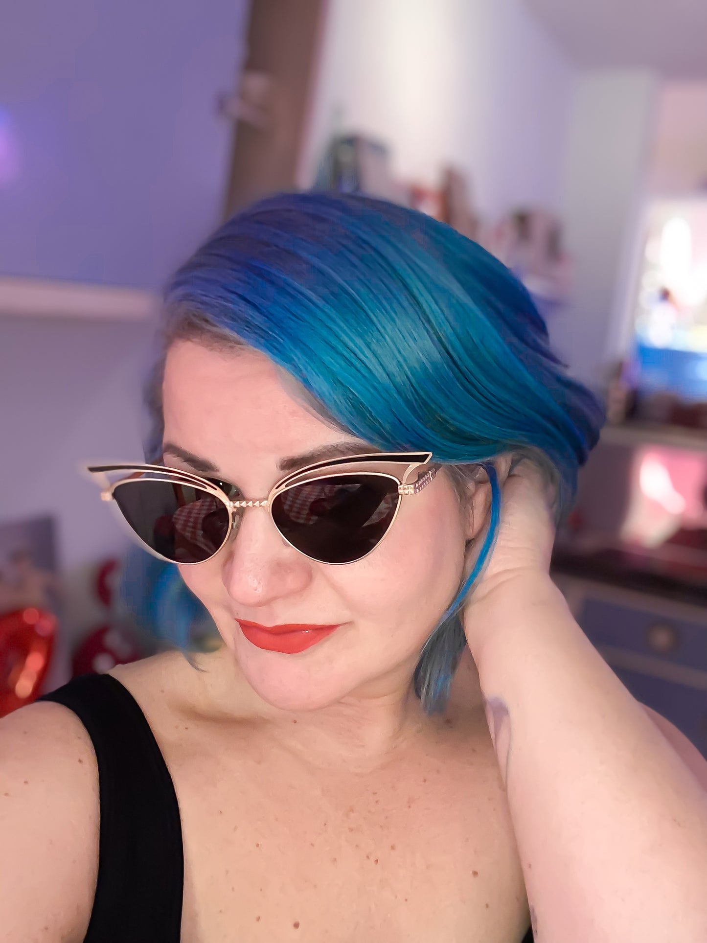 Metal Frame Pin Up Cateye Sunglasses