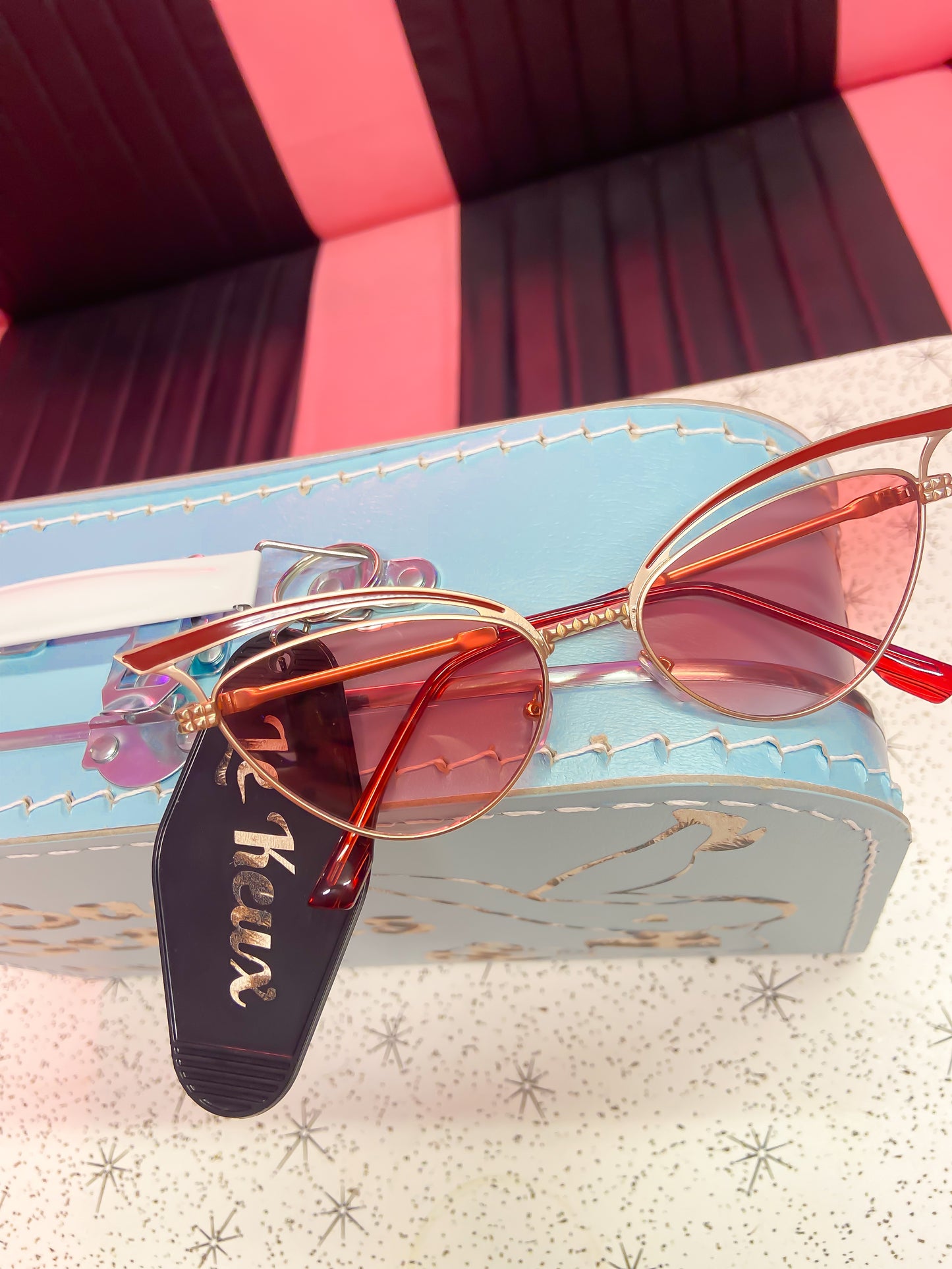 Metal Frame Pin Up Cateye Sunglasses