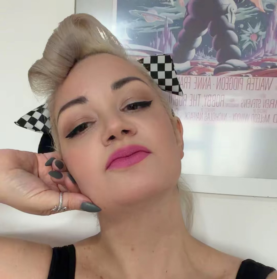 Racer girl scrunchie